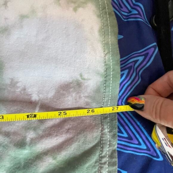 handmade tie dyed unisex tshirt M v-neck spiral camo red - Picture 8 of 9